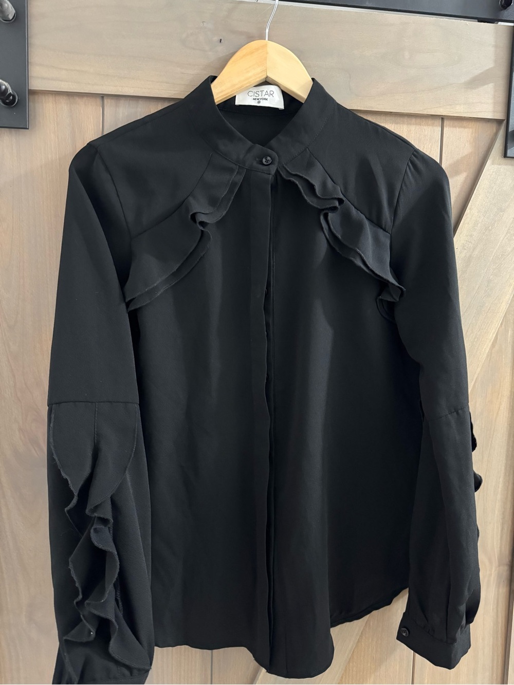 Cistar New York Black Ruffle-Front Blouse